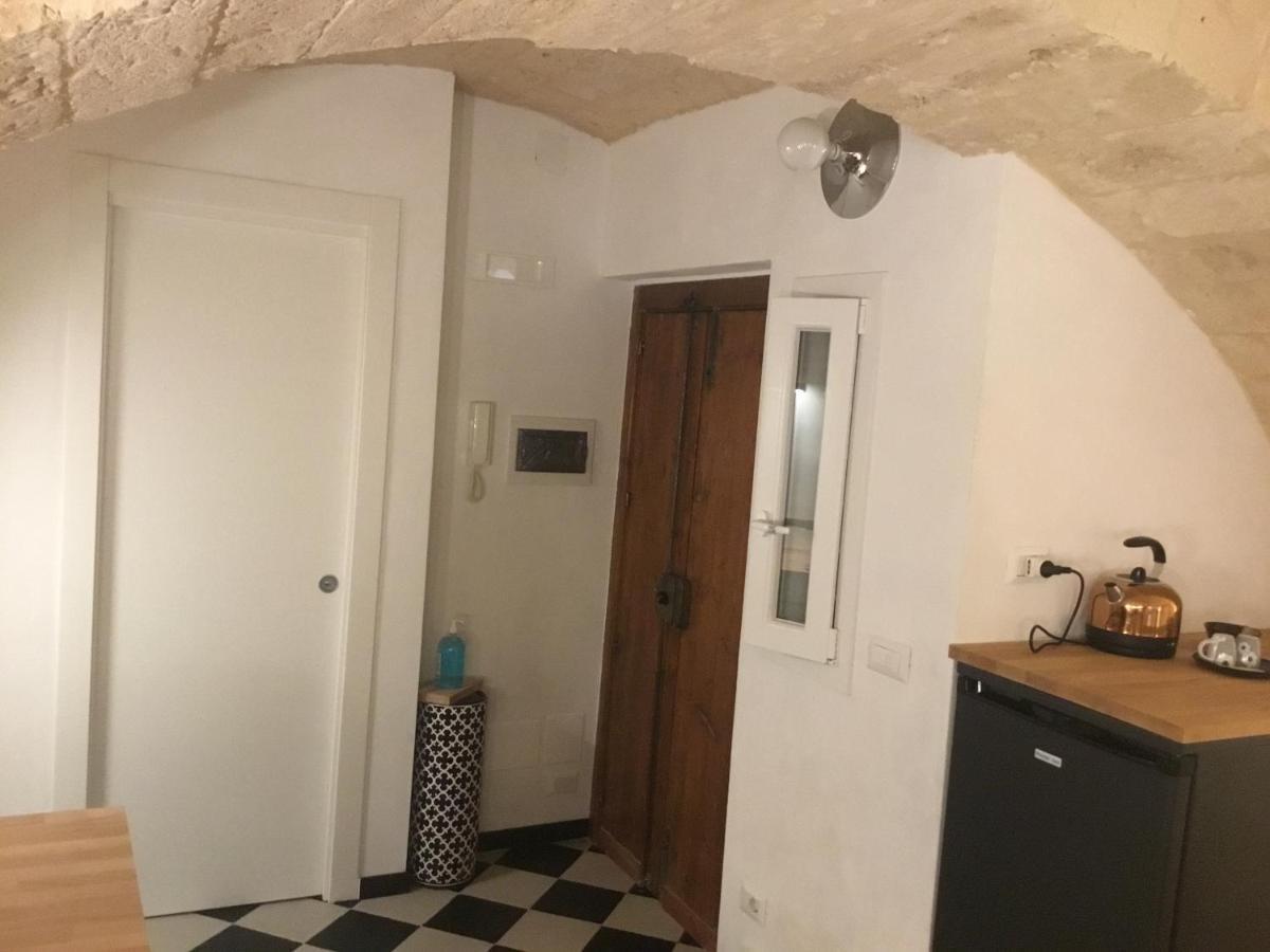 Flos Bari Exteriör bild