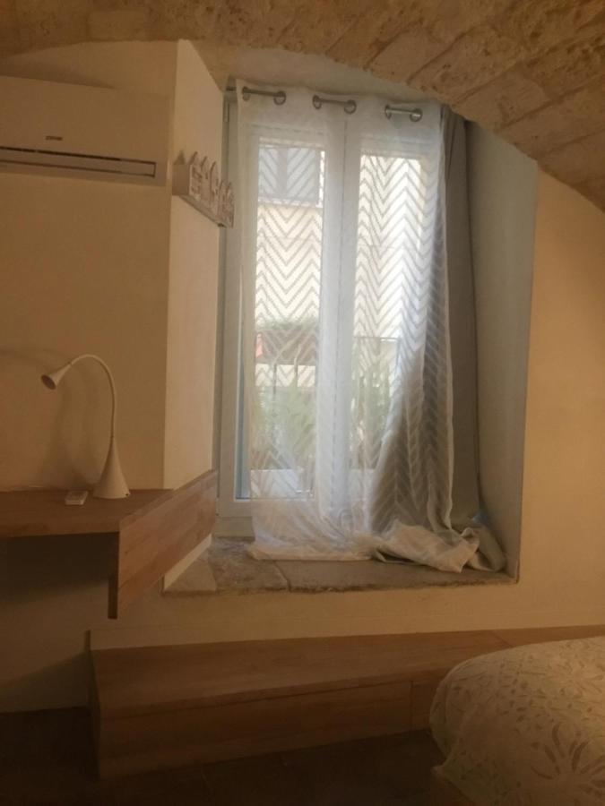 Flos Bari Exteriör bild