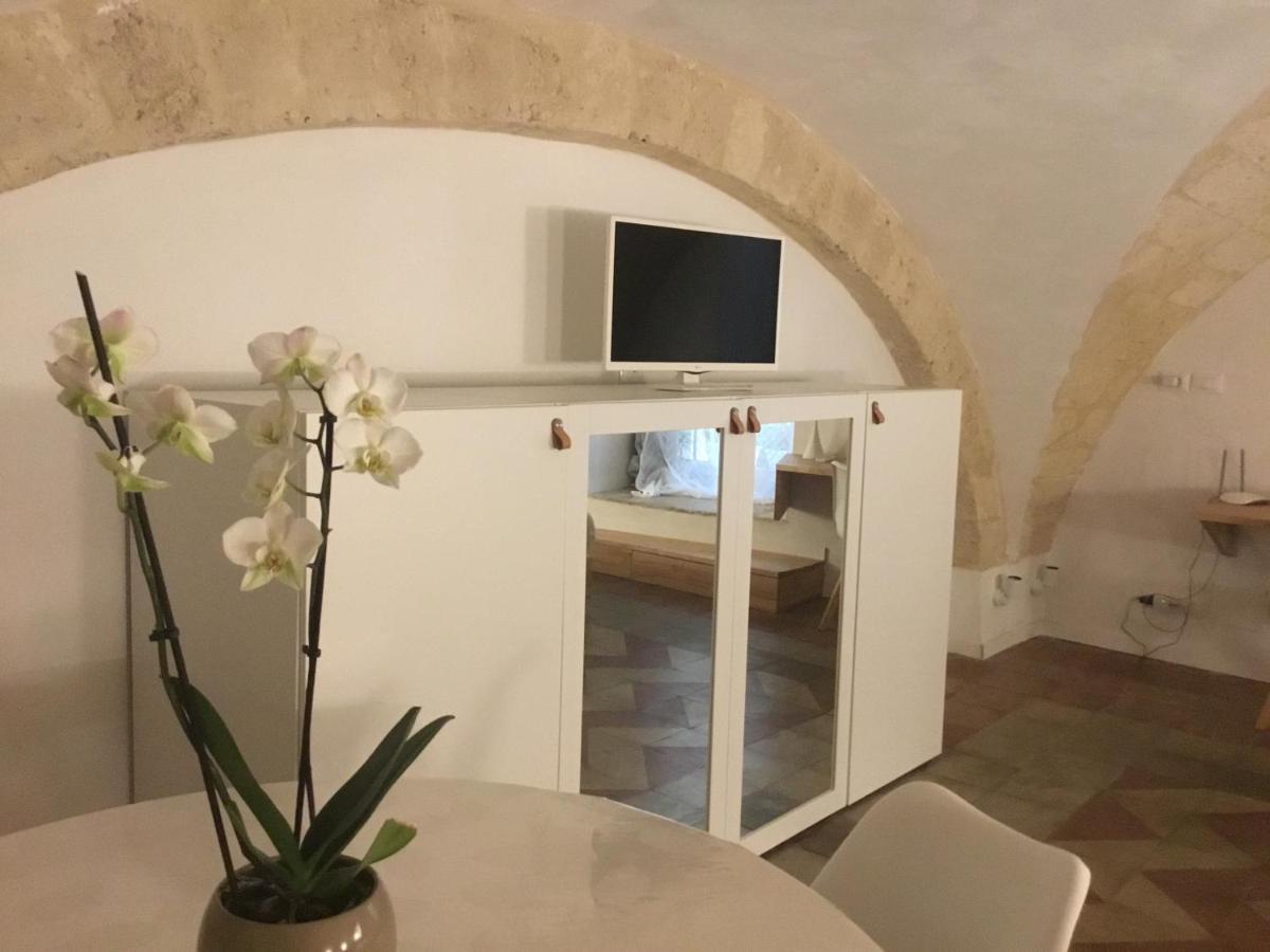 Flos Bari Exteriör bild